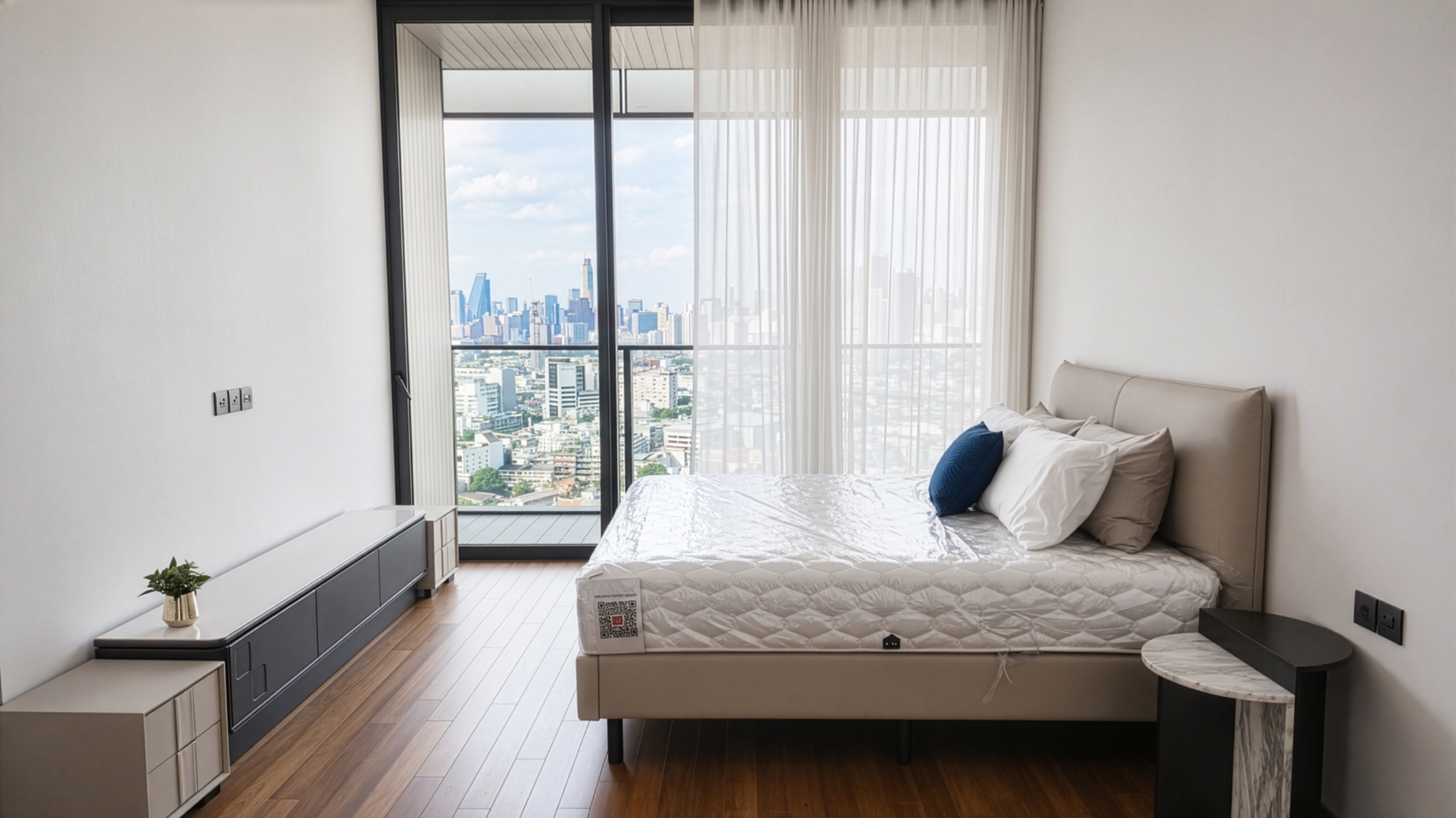 Banyan Tree Riverside Condo for Rent - Image 5