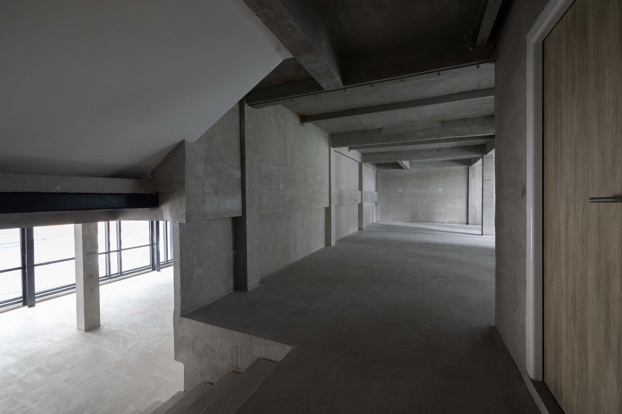 Commercial Building For Rent in Thonglor - Image 2