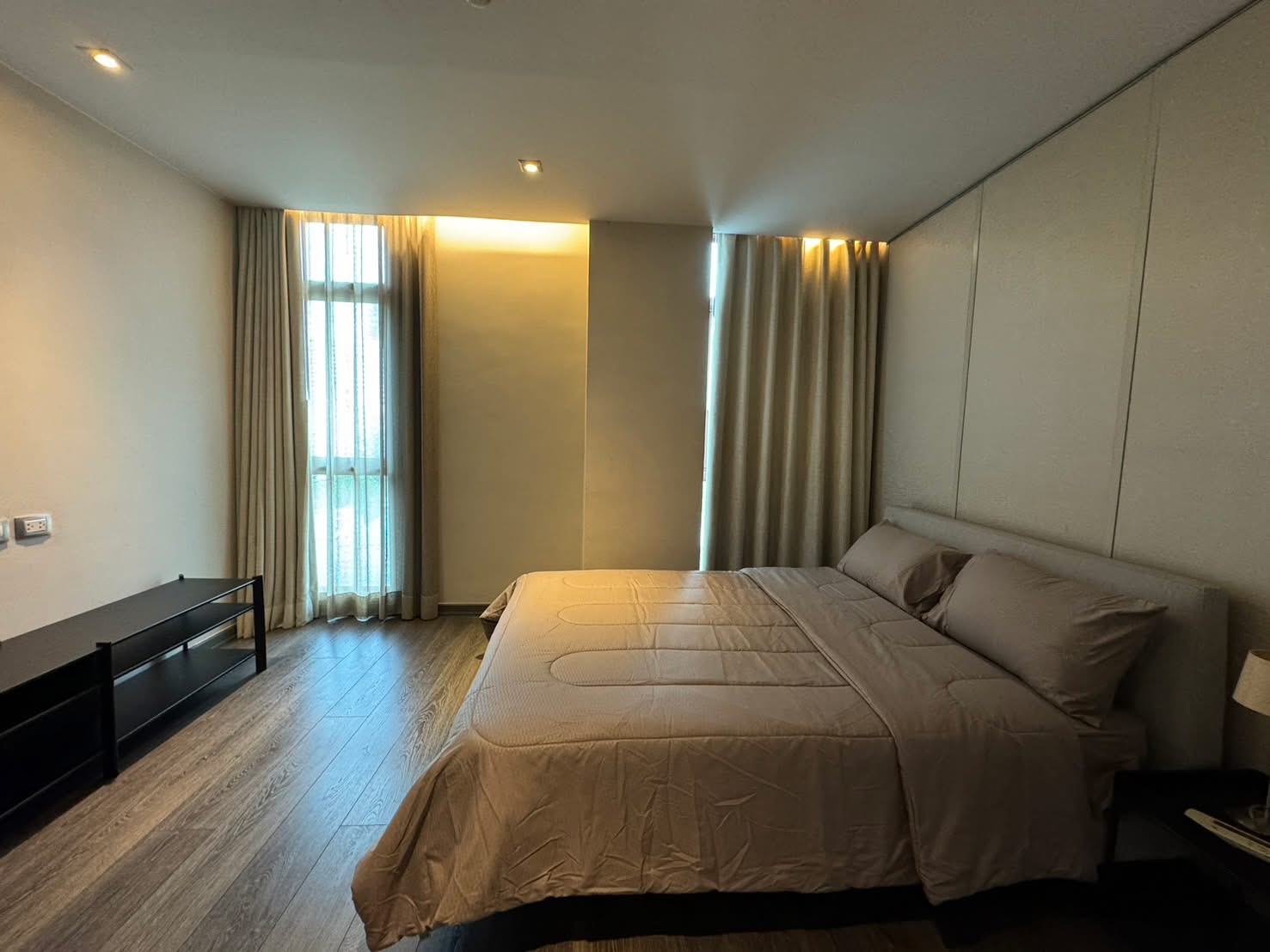 Penthouse Low-Rise for rent Bangkok ploenchit - Image 7