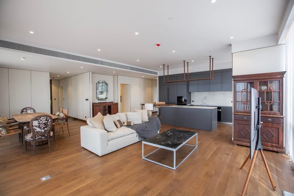 Luxury Penthouse at Bangkok chidlom  - Image 1