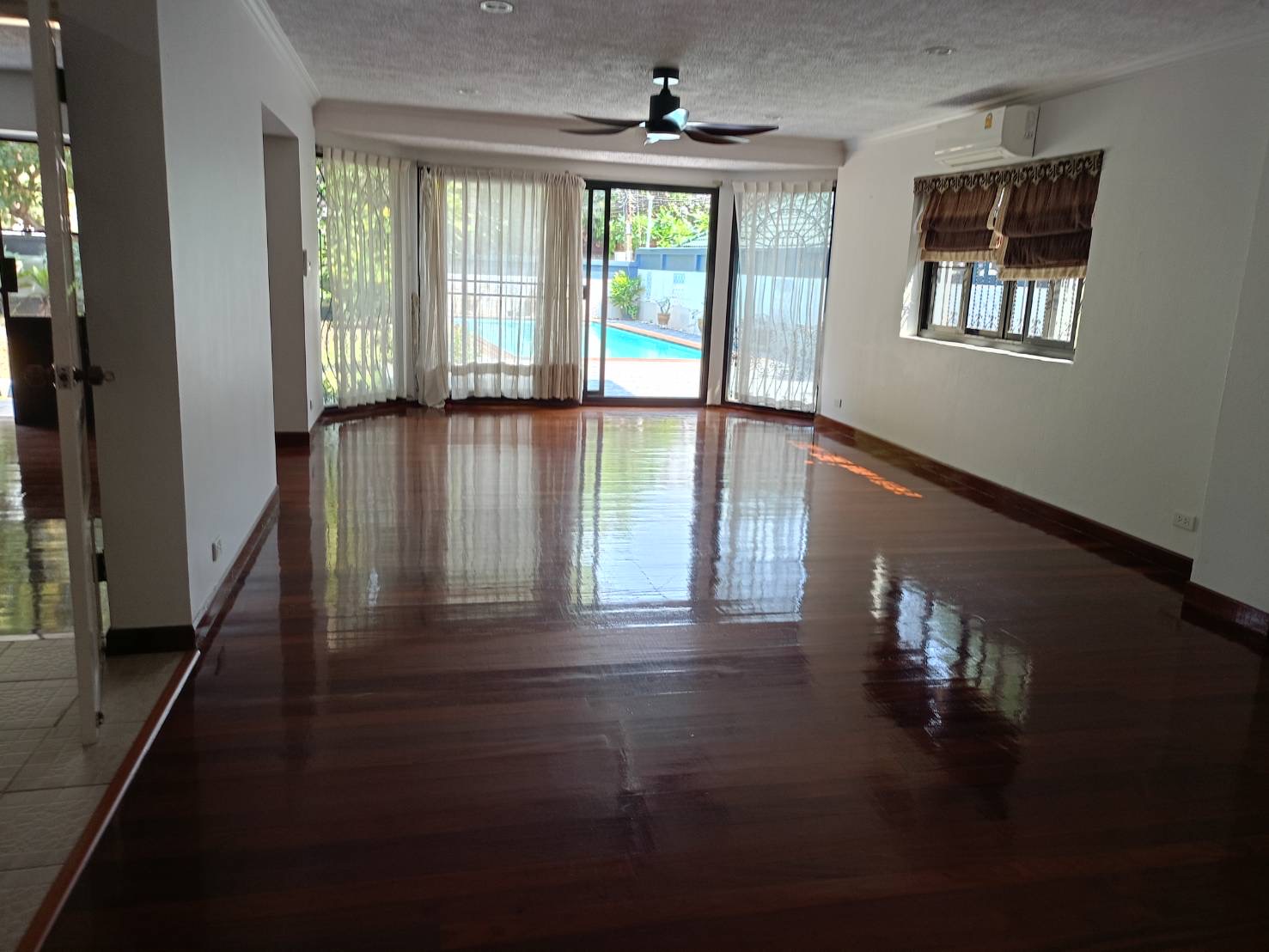 House with private pool for rent at Sukhumvit  - Image 6