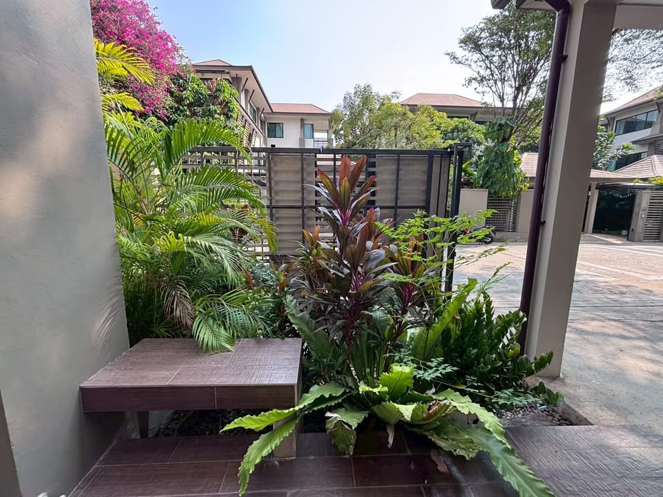 Modern house with private pool for rent Sukhumvit  - Image 6