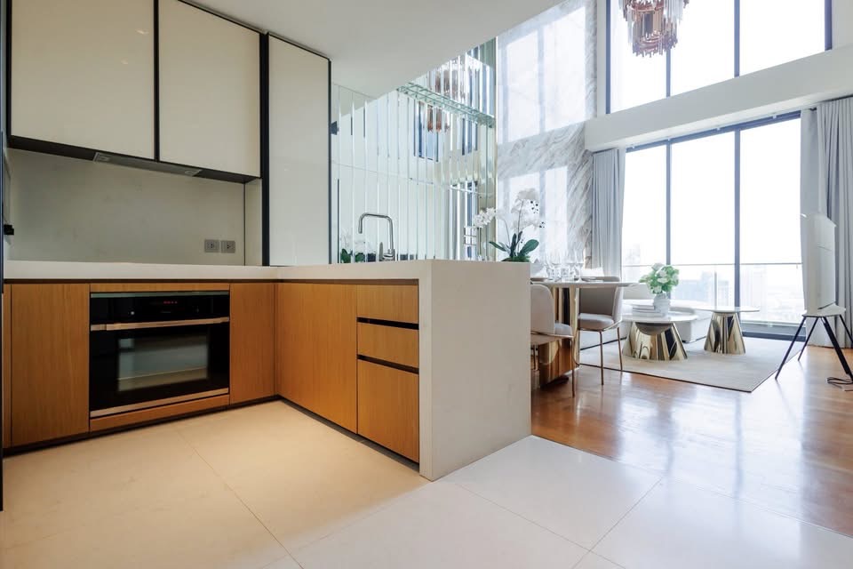 Luxury duplex condo for sale and rent at Sukhumvit  - Image 3