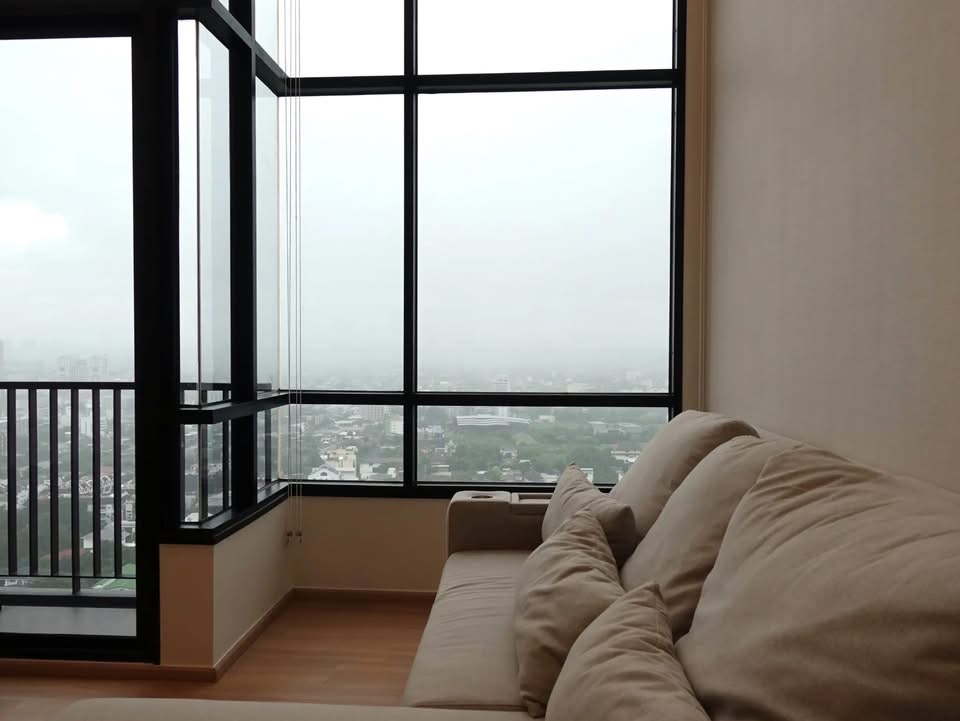 Luxury Duplex Condo for Sale in Ekkamai | Pet-Friendly Near BTS - Image 2
