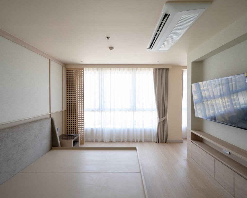 Elegant 3 Bedroom Apartment for Rent Phromphong BTS - Image 5
