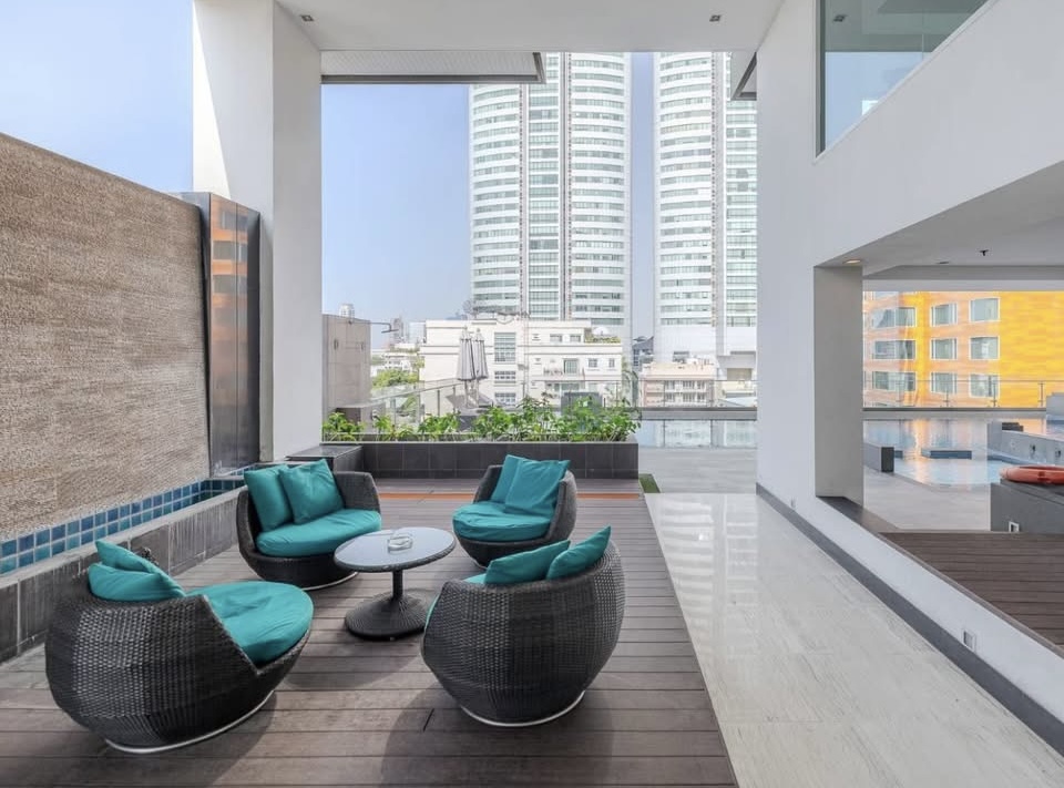 Elegant 3 Bedroom Apartment for Rent Phromphong BTS - Image 9