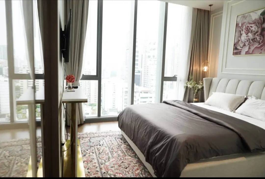 MODERN LUXURY CONDO AT PHROMPHONG - Image 2