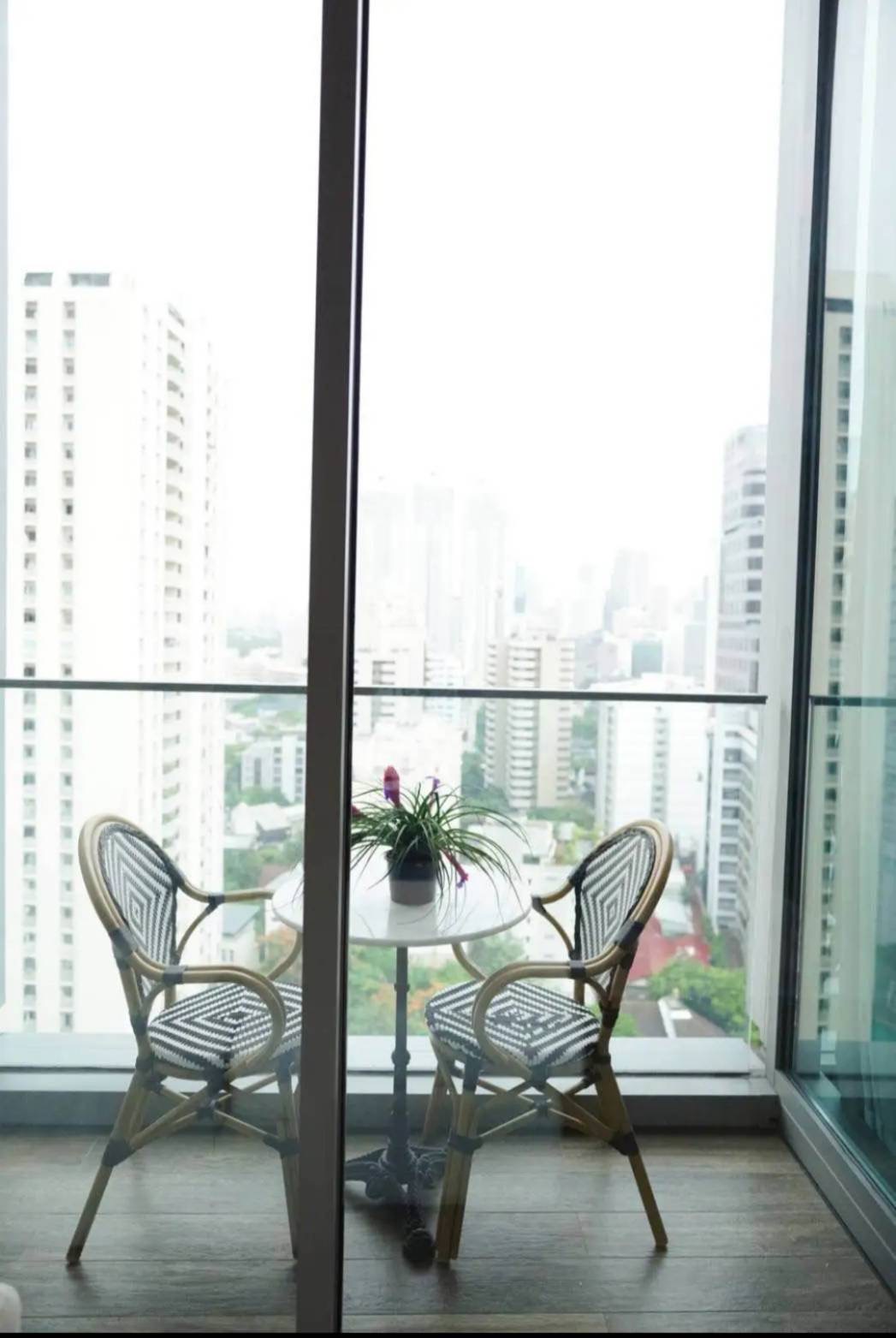MODERN LUXURY CONDO AT PHROMPHONG - Image 5