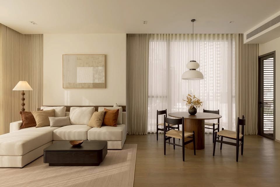 Luxury 2BR Condo for Rent The Strand Thonglor - Image 7
