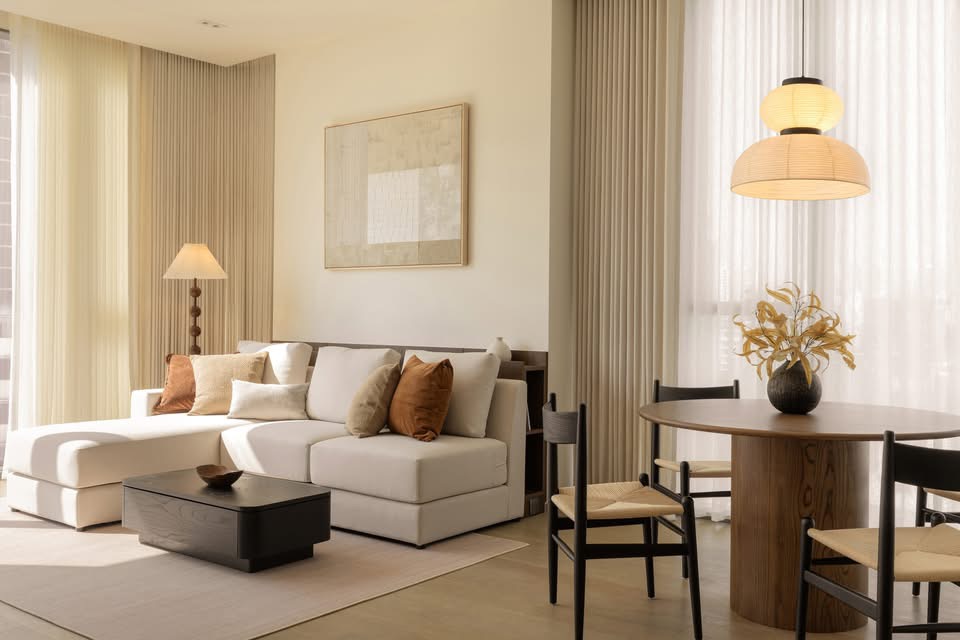 Luxury 2BR Condo for Rent The Strand Thonglor - Image 4