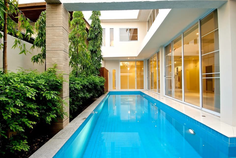 Luxury House with Pool in Thonglor - Image 2