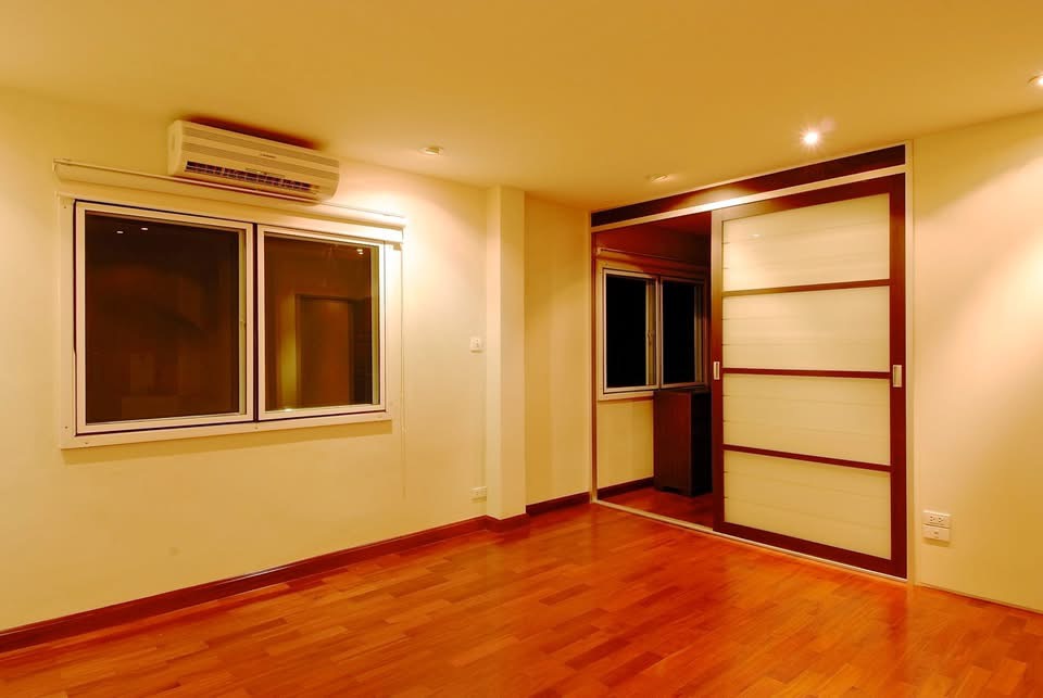 Luxury House with Pool in Thonglor - Image 6