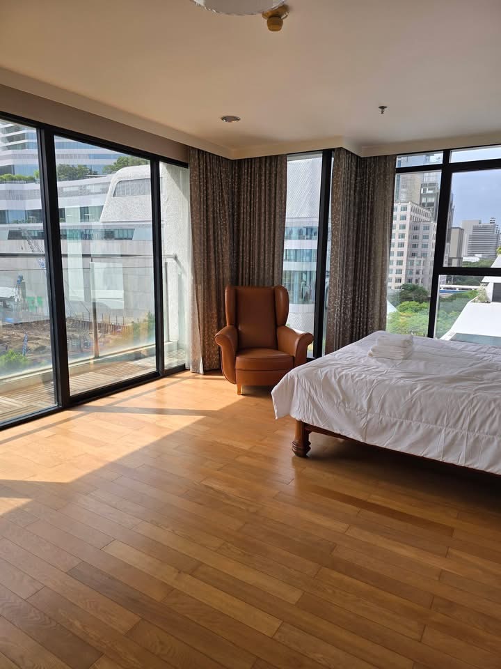 URBAN LUXURY LIVING IN THE HEART OF BANGKOK - Image 3