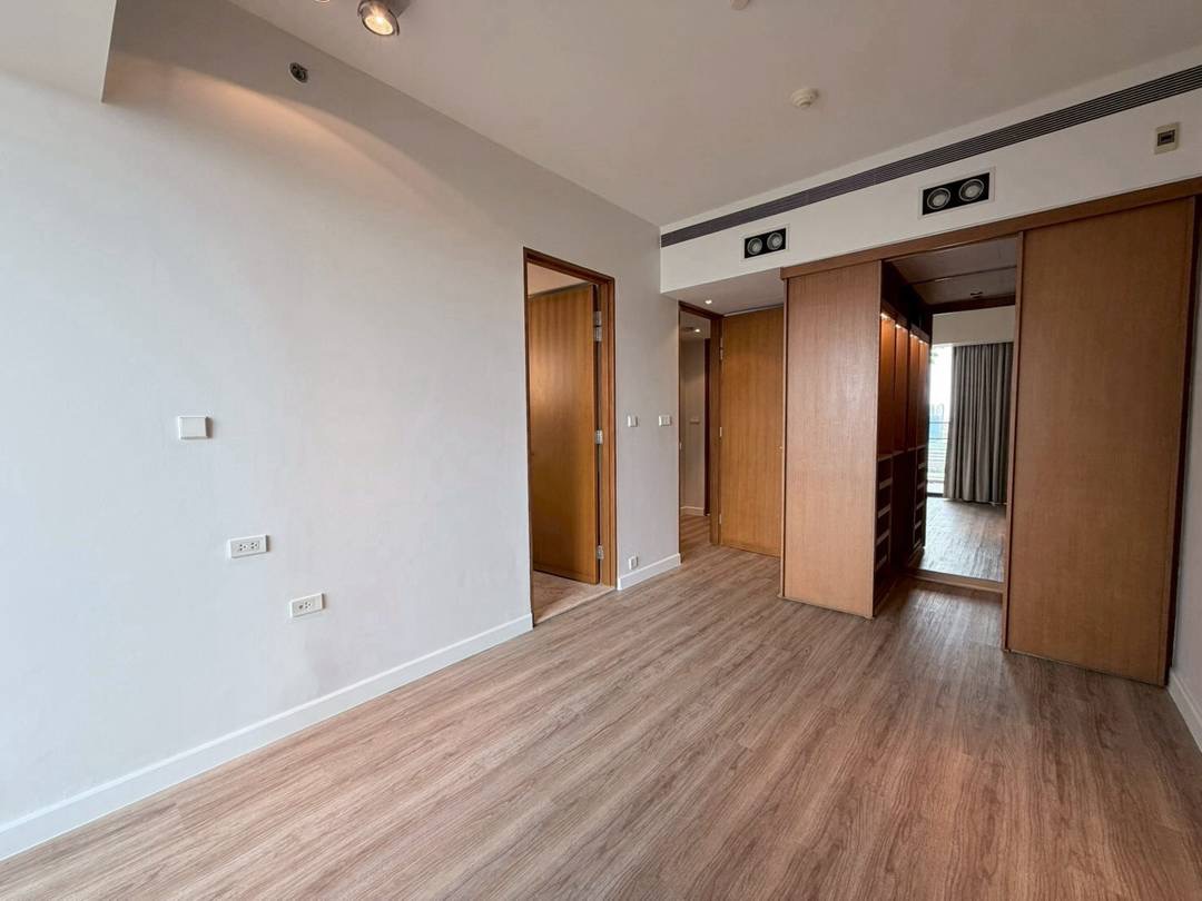 Prime condo for Rent at The Met Sathorn - Image 6