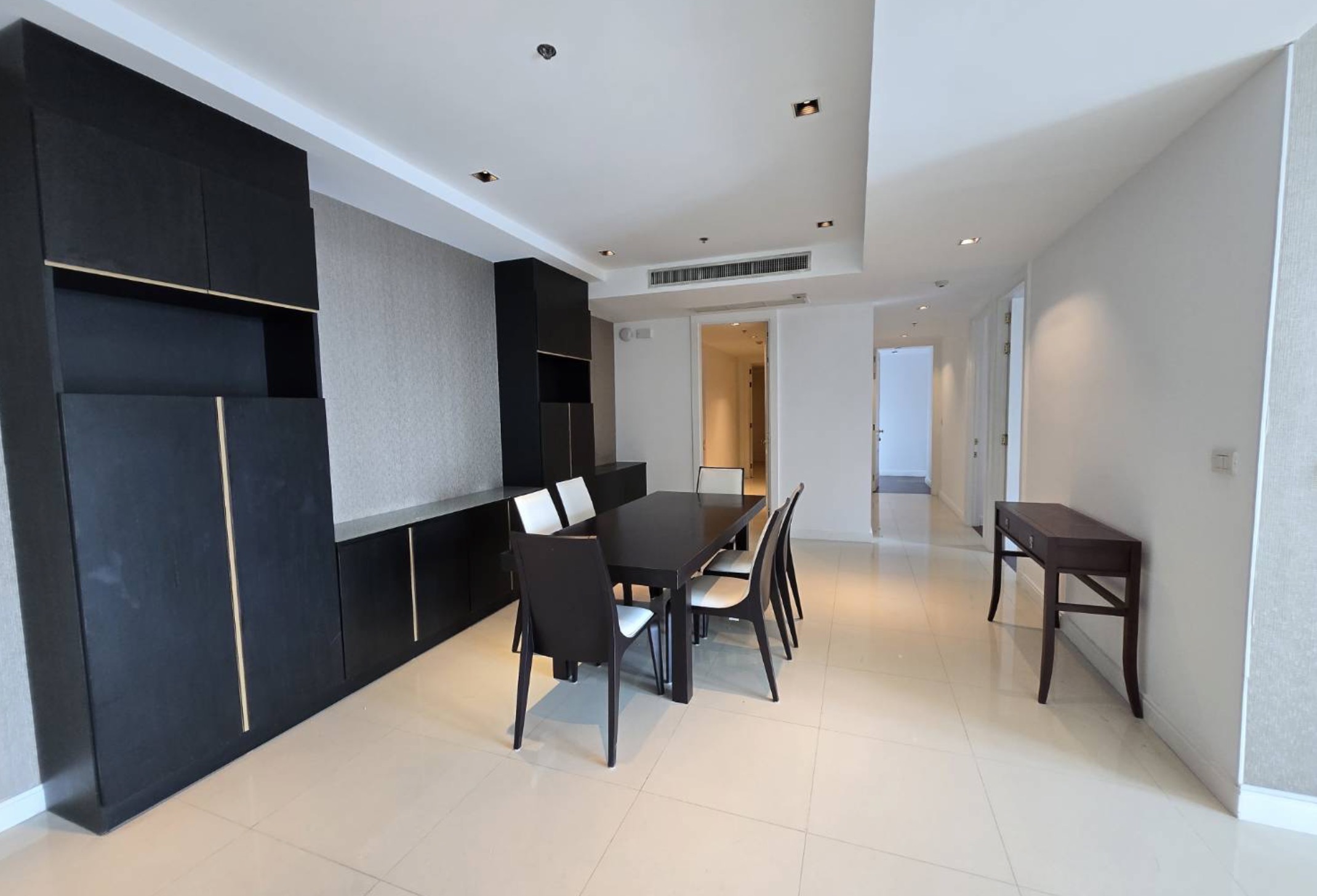 Athenee Residence 3-Bedroom Condo for Rent | Phloenchit BKK - Image 2