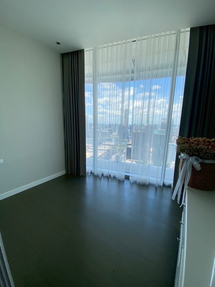 Luxury Condo at Magnolias Ratchadamri for rent - Image 6