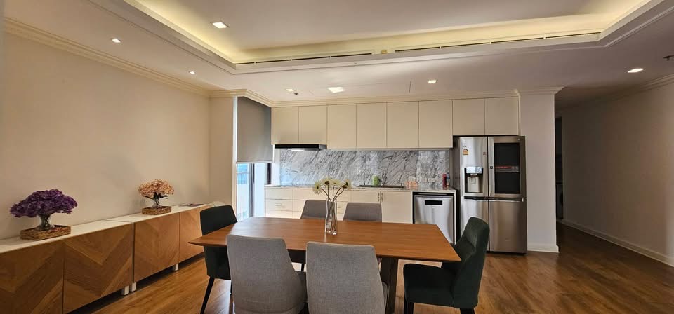 URGENT SALE | Noble Be33, Sukhumvit 33 - Image 5