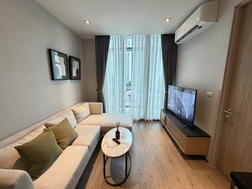 Special Price! 2-Bed Condo at Park Origin Phromphong | Sukhumvit 24 - Image 3