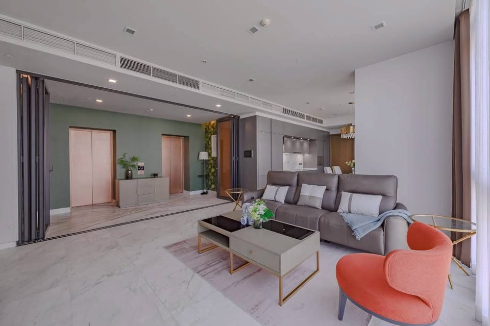 Luxury Pet-Friendly Condo for Sale and Rent The Monument Thonglor - Image 2