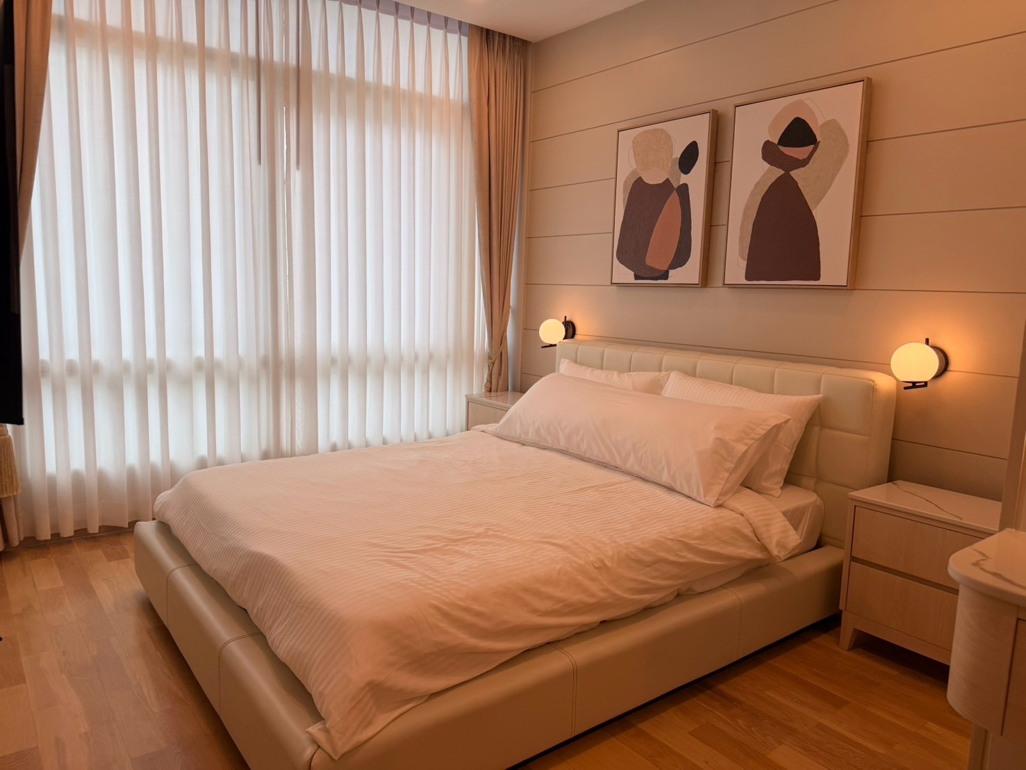 Newly Renovated 3-Bedroom Condo for Sale in Thonglor - Image 5