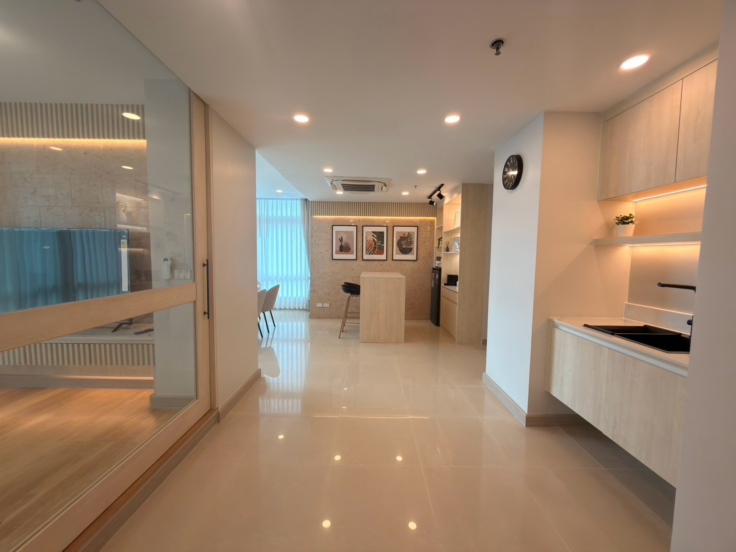 Newly Renovated 3-Bedroom Condo for Sale in Thonglor - Image 6