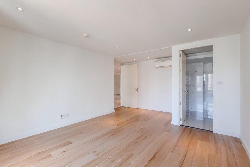 Wattana Heights Condominium Large Condo | Sukhumvit CBD, Bangkok - Image 6