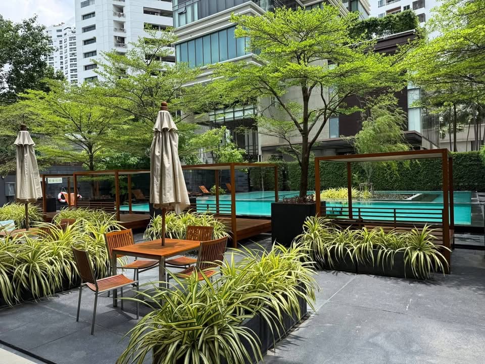 Spacious Luxury Home Office at The Emporio Place | Sukhumvit 24 - Image 8